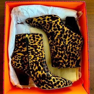 Almost new Tory Burch booties